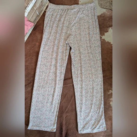 Rae Dunn Pink Pajama Set with Uplifting Message " No Bad Days" Animal Print PJ's - Picture 8 of 9